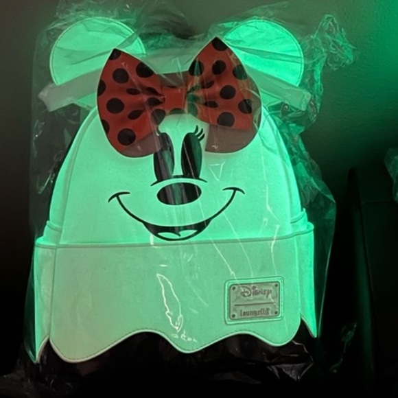 New Ghost Minnie Glow-in-the-Dark Backpack - Picture 2 of 6